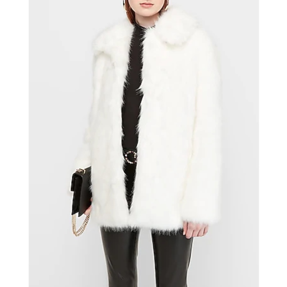 nwt EXPRESS SOLDOUT white fur coat xs